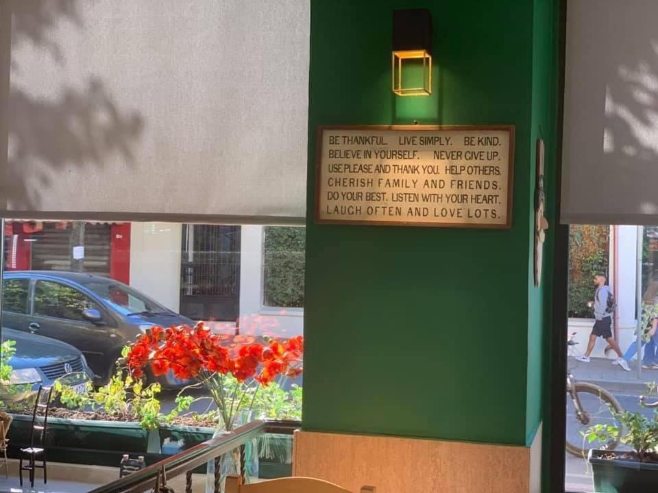 Stephen Center B&B Tirana Extérieur photo
